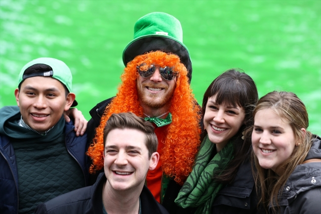 Chicago Nehri yeşile boyandı